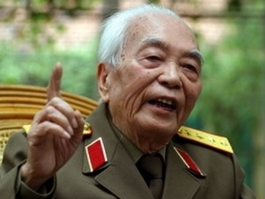 French newspaper General Giap, strategist of freedom